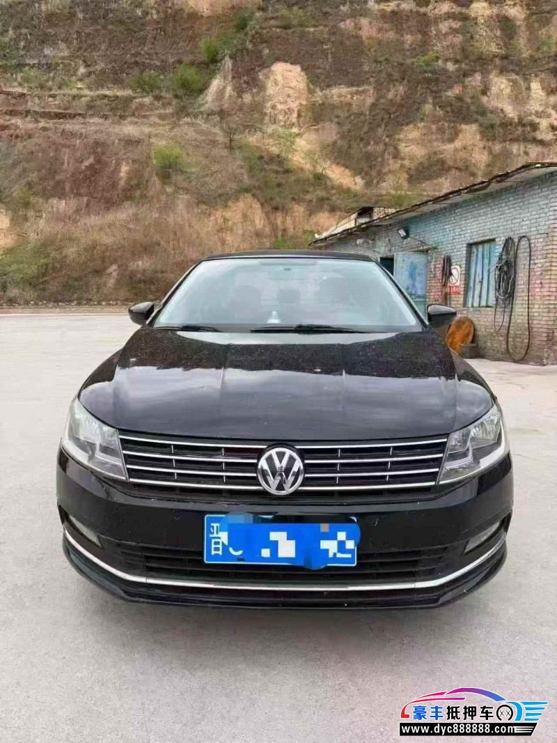 抵押车出售16年大众朗逸轿车