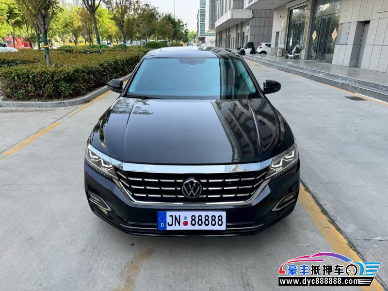 抵押车出售21年大众帕萨特轿车