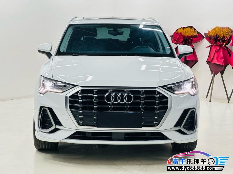 抵押车出售23年奥迪Q3轿车