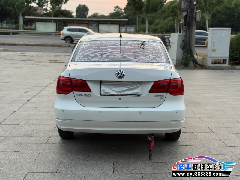 17年大众捷达轿车抵押车出售