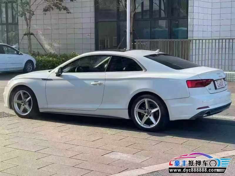 18年奥迪A5轿车抵押车出售