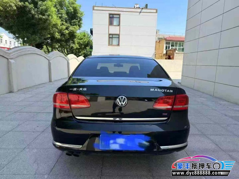 14年大众迈腾轿车抵押车出售