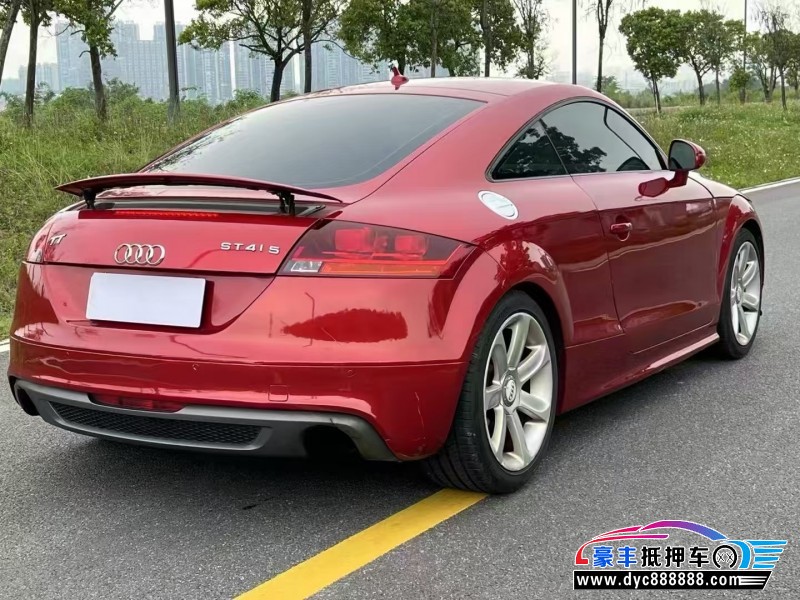 12年奥迪TT轿车抵押车出售