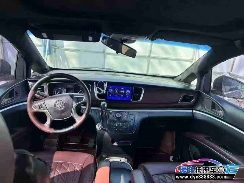 19年别克GL8轿车抵押车出售