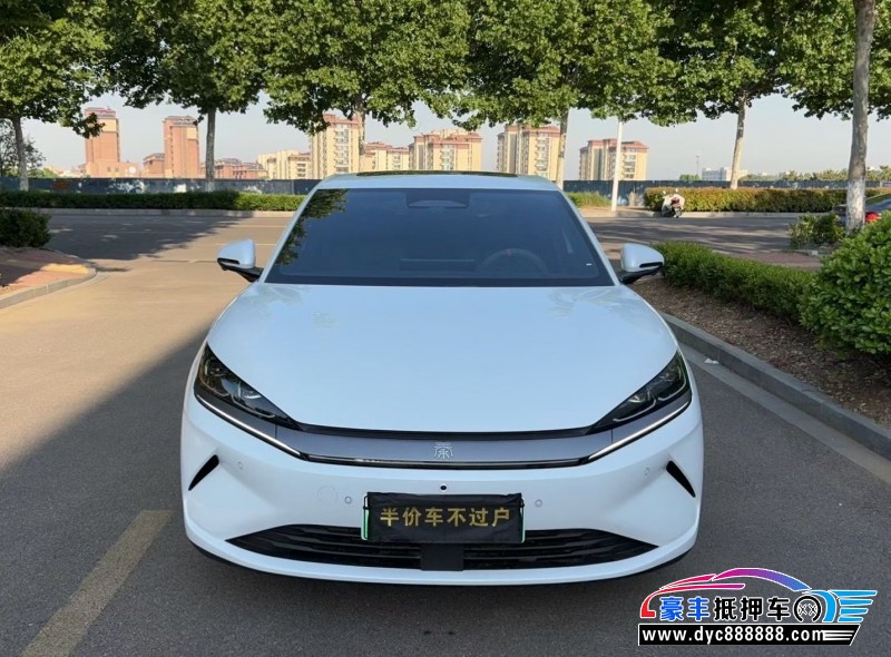 25年比亚迪秦轿车抵押车出售