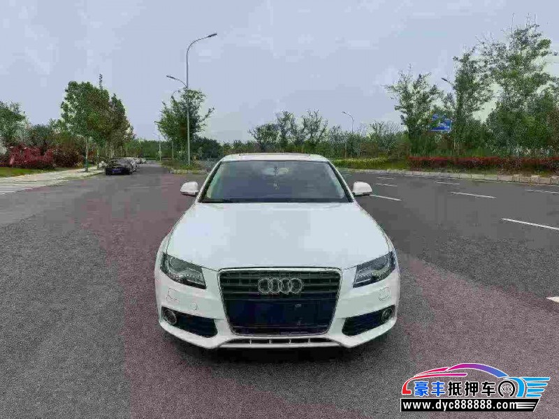 抵押车出售12年奥迪A4轿车