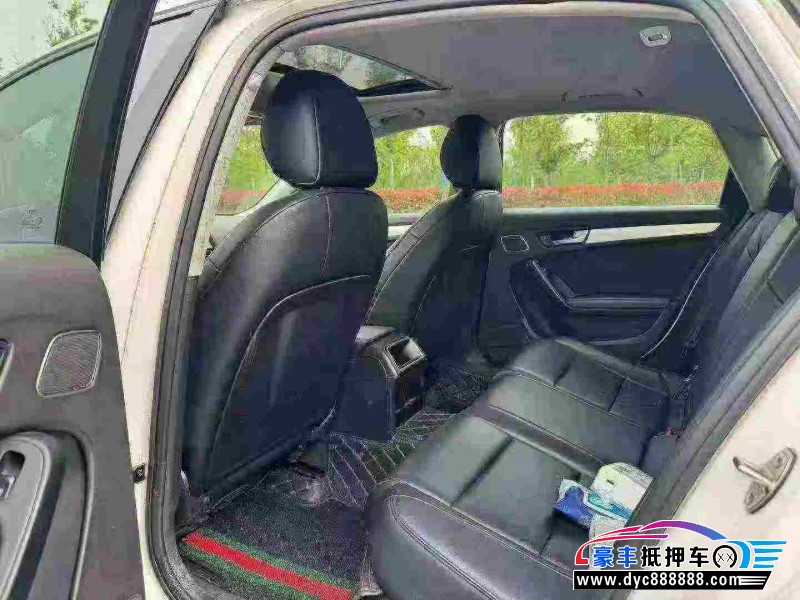 12年奥迪A4轿车抵押车出售