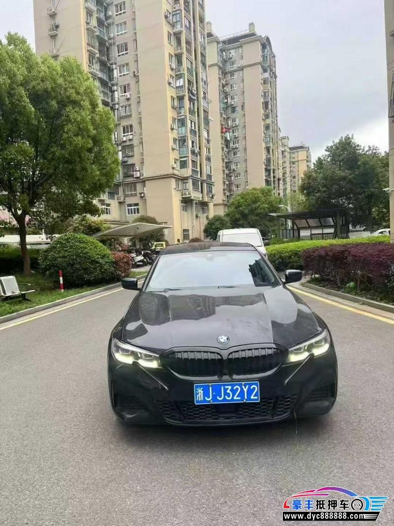 20年宝马3系轿车抵押车出售