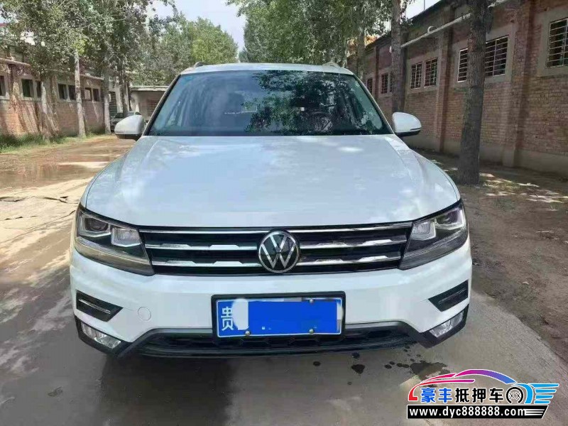 抵押车出售21年大众途观L轿车