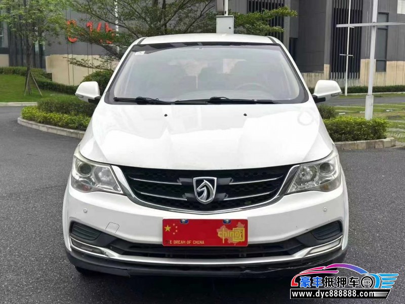 抵押车出售18年宝骏730轿车
