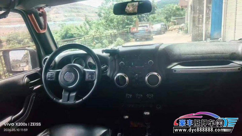 18年Jeep牧马人轿车抵押车出售