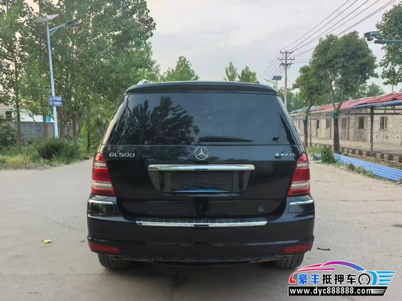 13年奔驰GL轿车抵押车出售