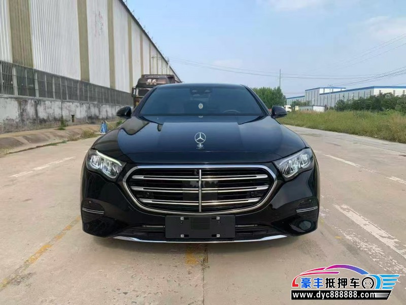 25年奔驰E轿车抵押车出售