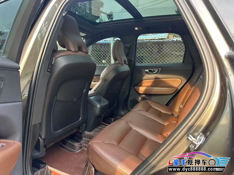 21年沃尔沃XC60轿车抵押车出售