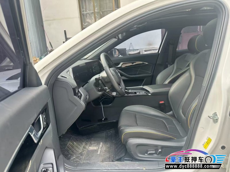 23年奔腾B70轿车抵押车出售