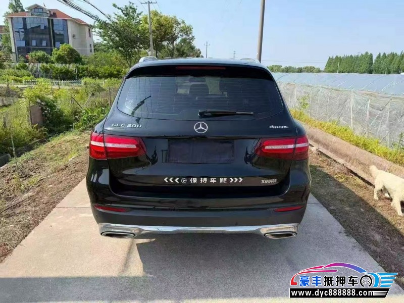 17年奔驰GLC轿车抵押车出售