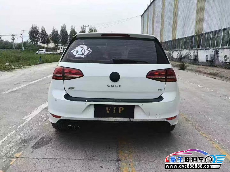 17年大众高尔夫轿车抵押车出售