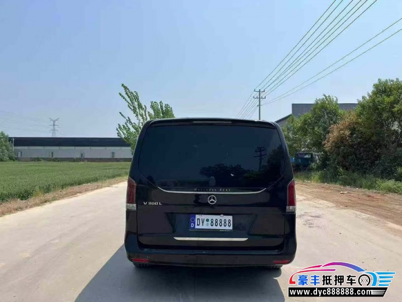25年奔驰V轿车抵押车出售