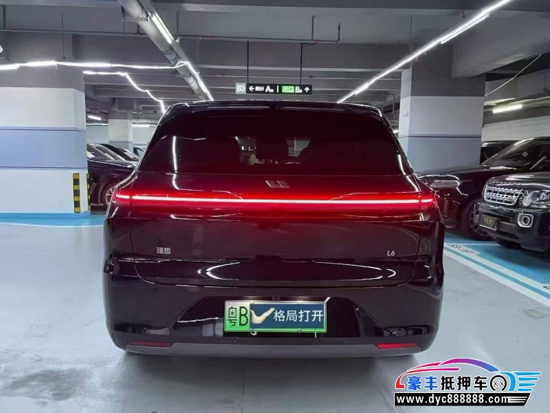 25年理想L6轿车抵押车出售