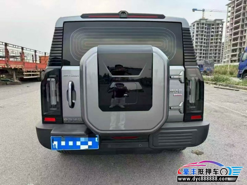 25年捷途旅行者轿车抵押车出售