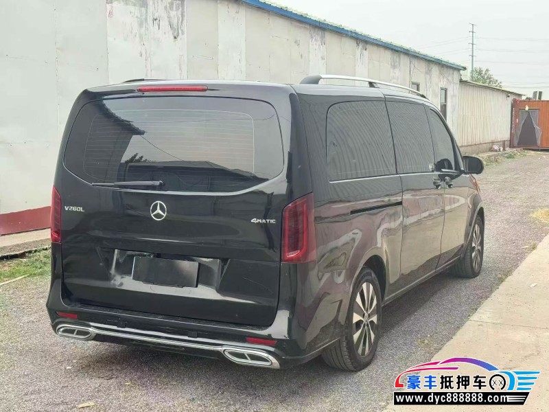 18年奔驰威霆轿车抵押车出售