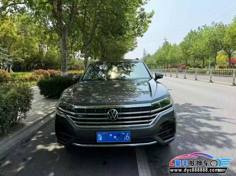 抵押车出售22年大众途锐轿车