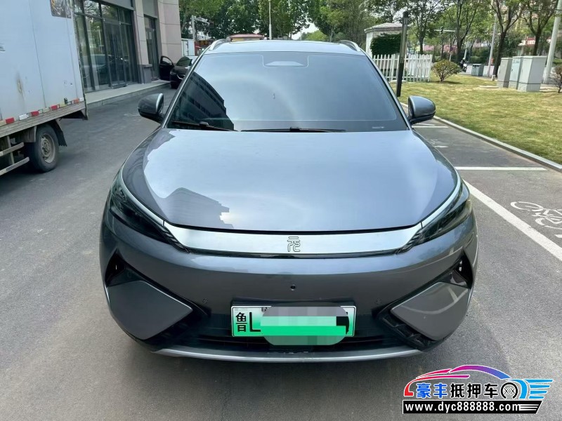 抵押车出售25年比亚迪元轿车