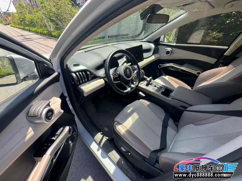 24年比亚迪元轿车抵押车出售