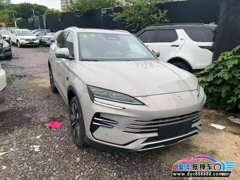 25年比亚迪宋轿车抵押车出售