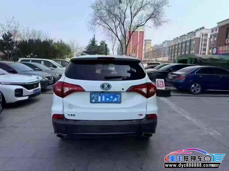 19年比亚迪宋轿车抵押车出售