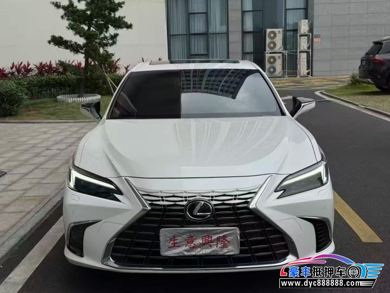 25年丰田RAV4轿车抵押车出售