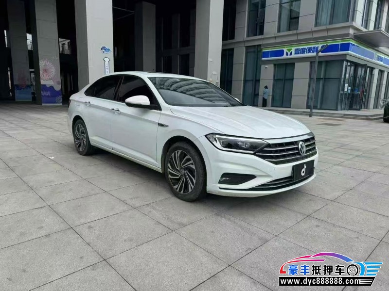 22年大众速腾轿车抵押车出售