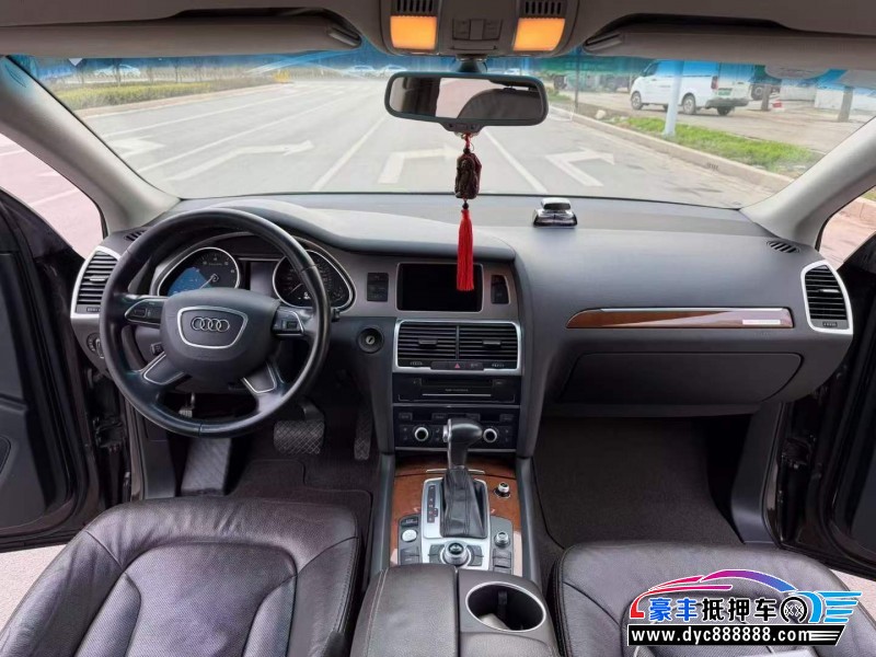 15年奥迪Q7SUV抵押车出售