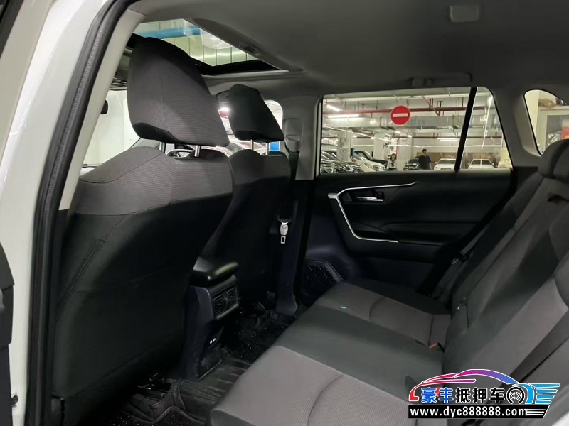 25年丰田RAV4轿车抵押车出售