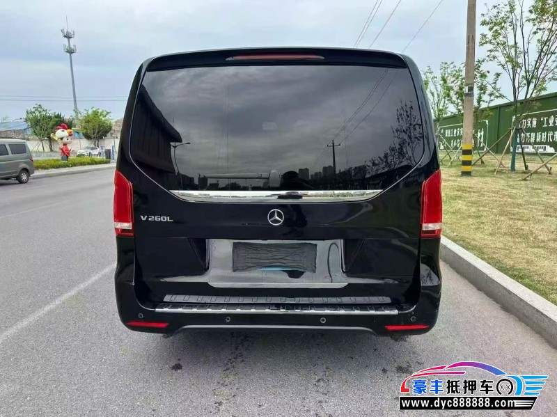 21年奔驰V轿车抵押车出售