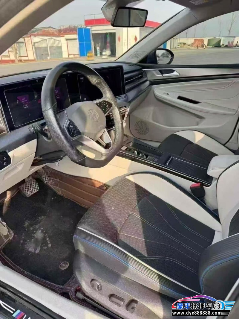 23年大众凌渡轿车抵押车出售