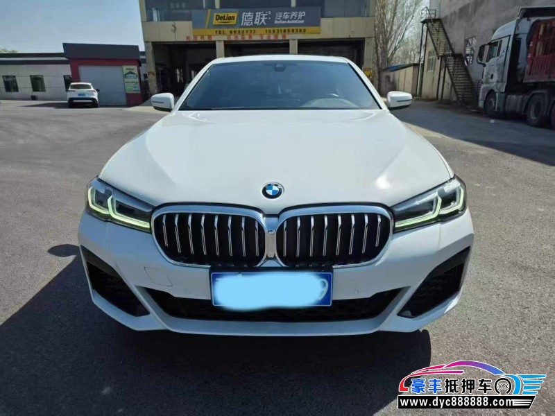 抵押车出售22年宝马5系轿车