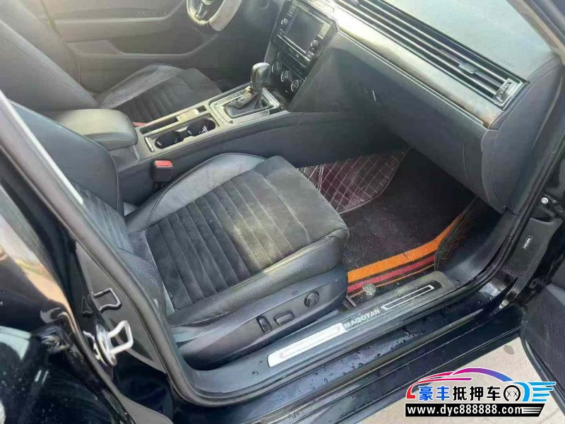 18年大众迈腾轿车抵押车出售