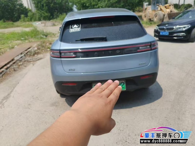 24年华为问界轿车抵押车出售