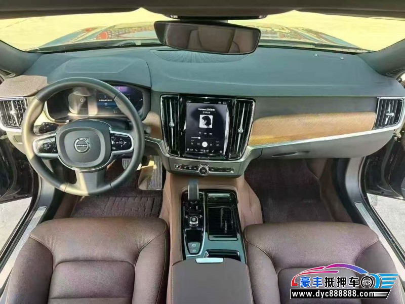 24年沃尔沃S90轿车抵押车出售