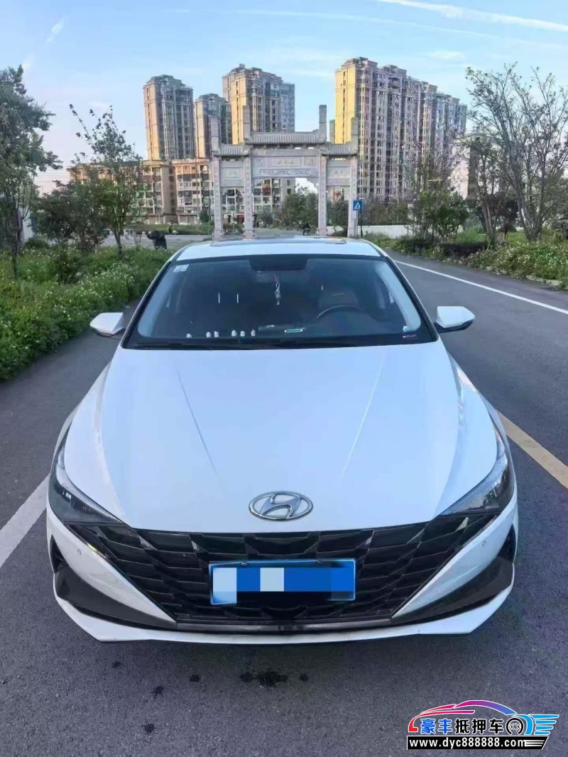 抵押车出售21年现代伊兰特轿车