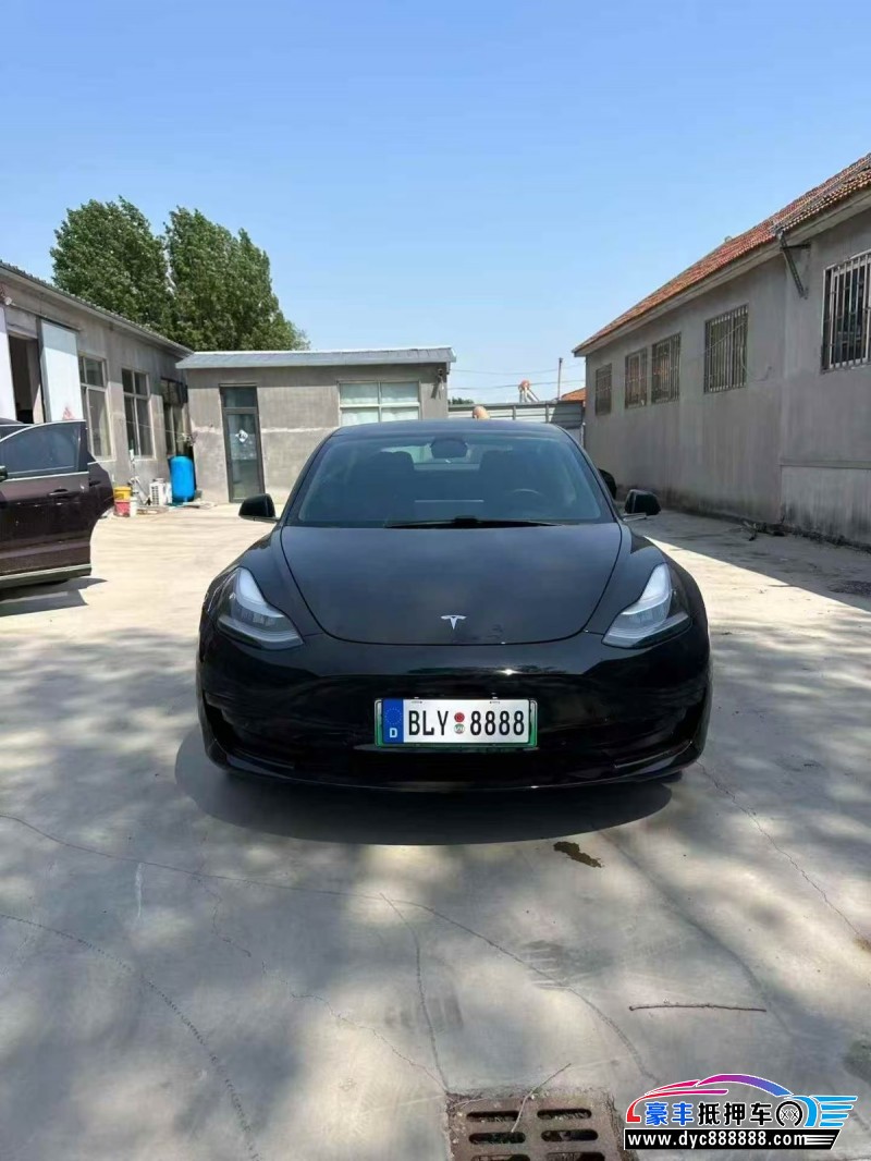 抵押车出售20年特斯拉MODEL 3轿车