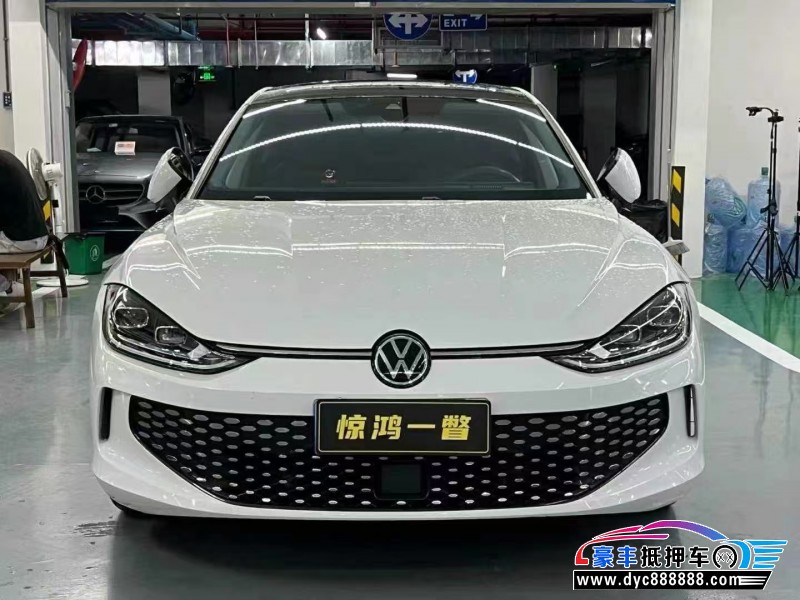 25年大众凌渡轿车抵押车出售