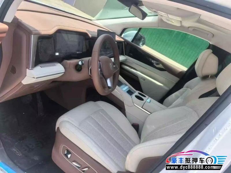 25年比亚迪夏轿车抵押车出售