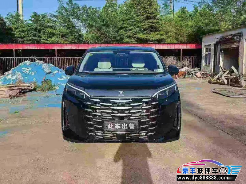 抵押车出售25年比亚迪夏轿车