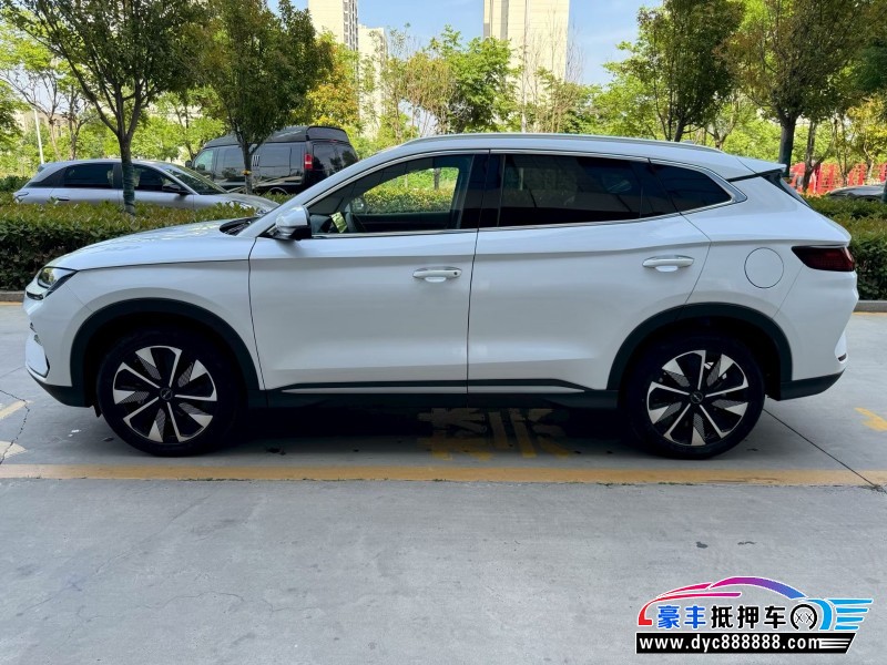25年比亚迪宋轿车抵押车出售