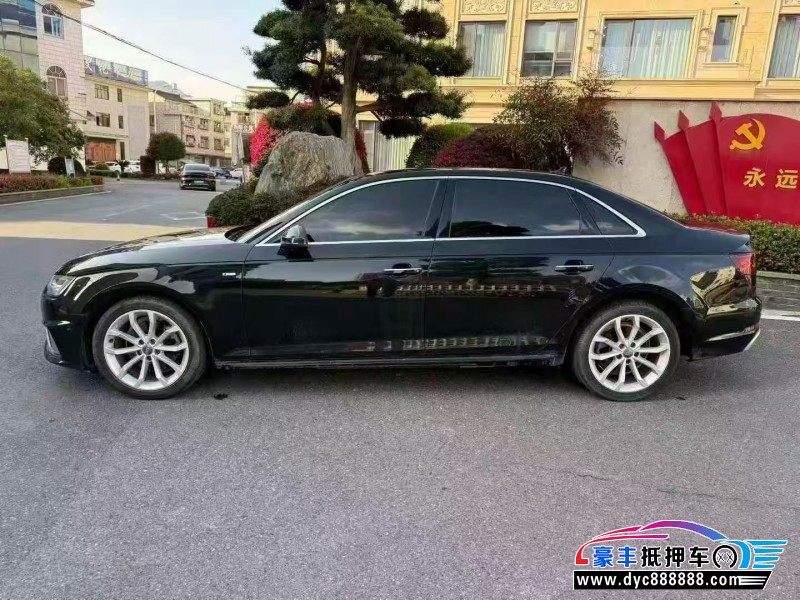 19年奥迪A4L轿车抵押车出售