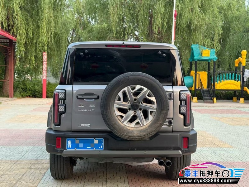 25年北京BJ40轿车抵押车出售