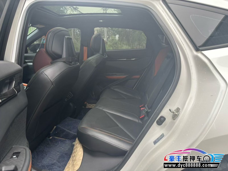 23年长安长安UNI轿车抵押车出售