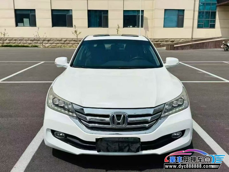 抵押车出售15年本田雅阁轿车